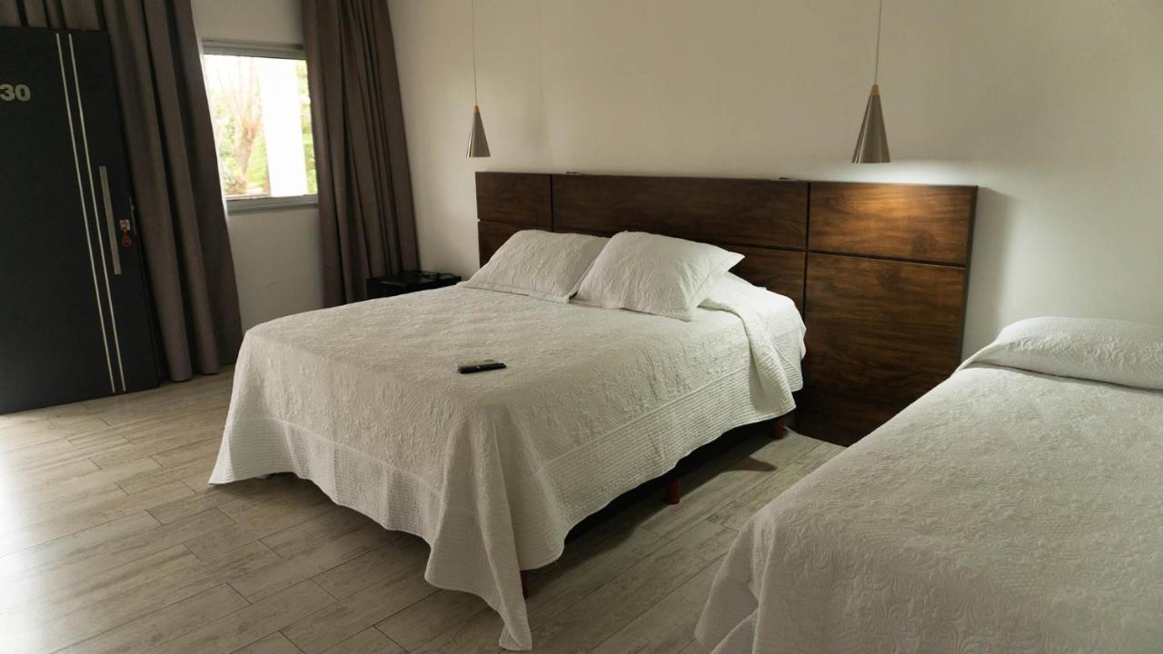 Hotel Oaky Posadas Dış mekan fotoğraf
